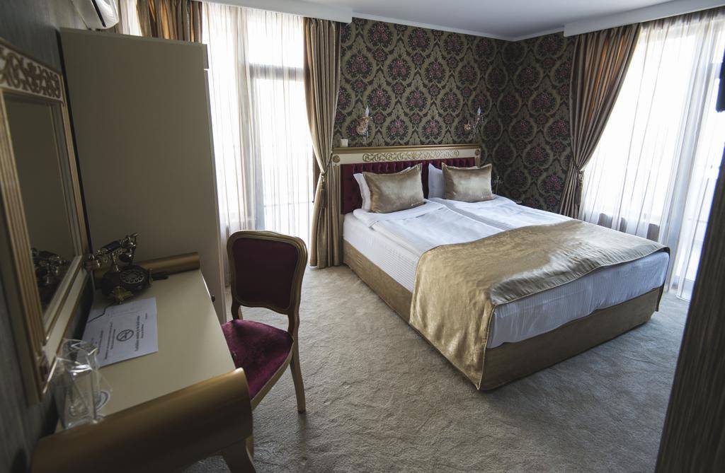 Hotel Diamond Kazanlŭk Eksteriør billede