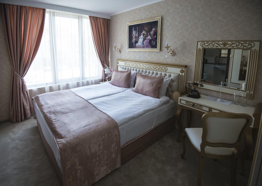 Hotel Diamond Kazanlŭk Eksteriør billede