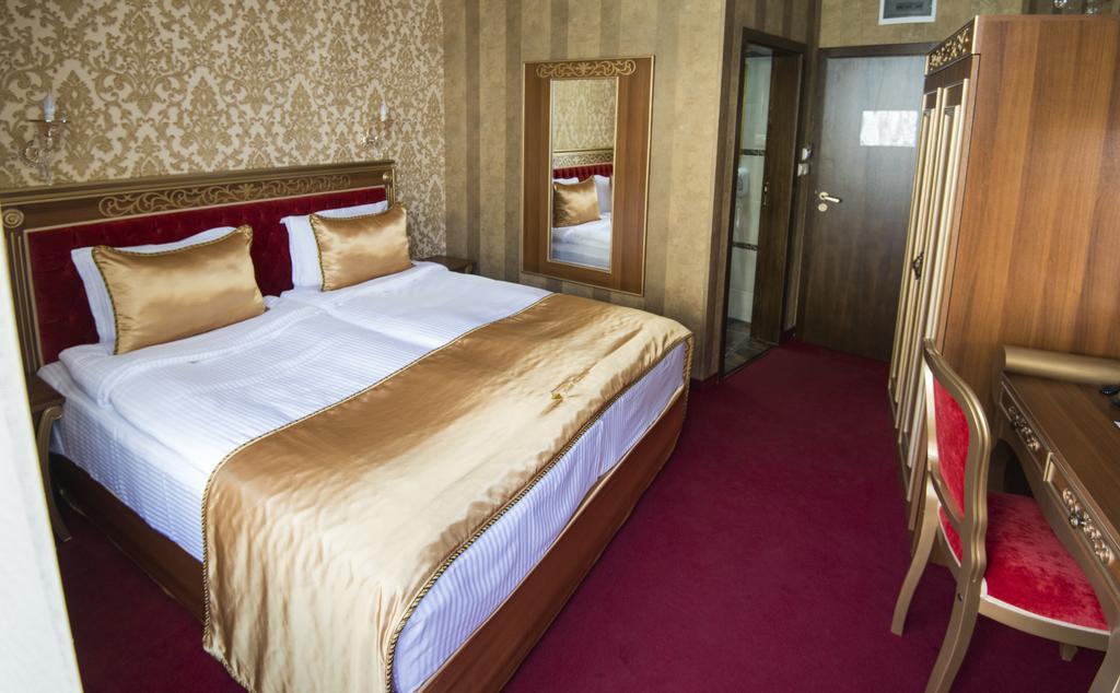Hotel Diamond Kazanlŭk Eksteriør billede