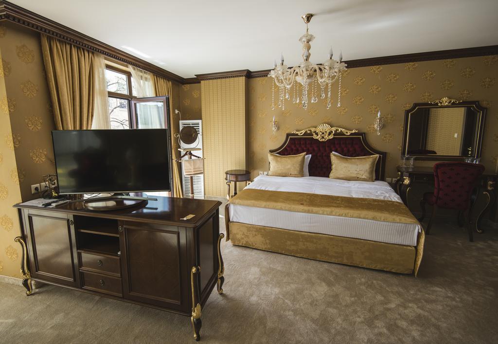 Hotel Diamond Kazanlŭk Eksteriør billede